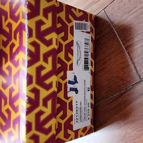 Tory Burch Caroline Flats - Picture 4 of 4